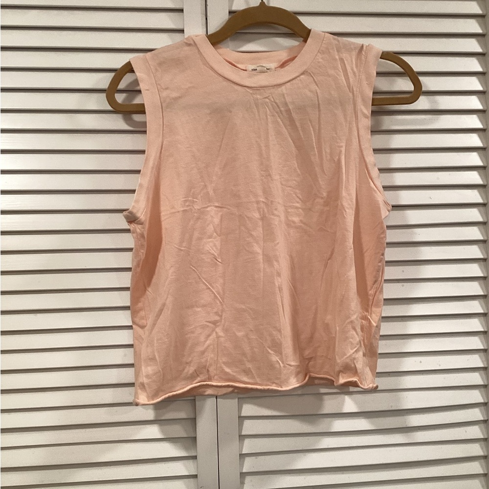 Silence + Noise Light 🍑 Peach Muscle Tee
